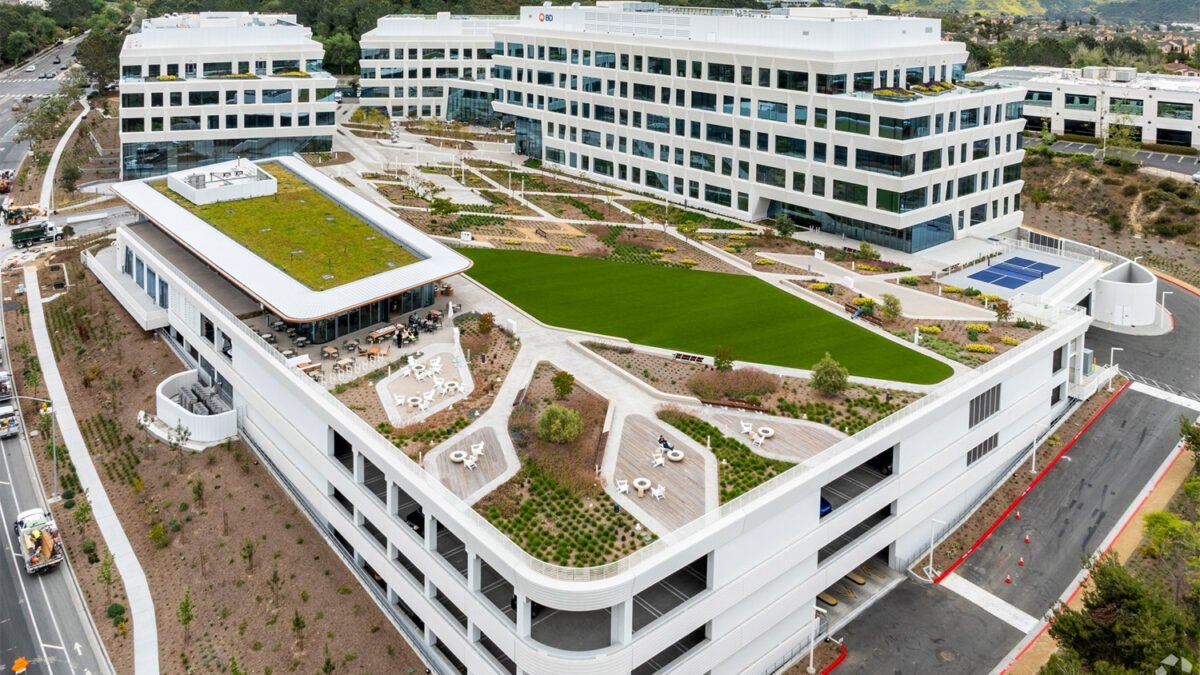Pfizer Torrey View Campus, final clean 2024